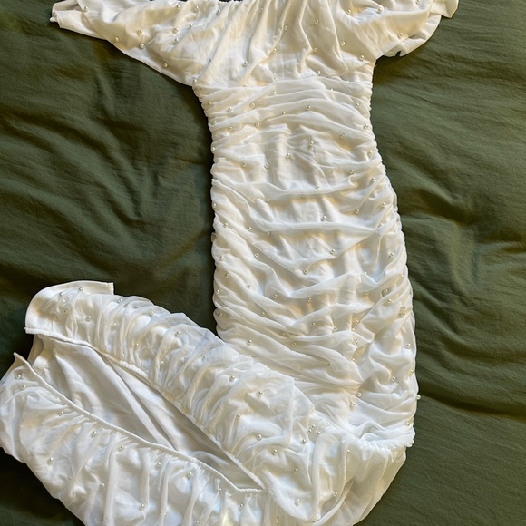 NWT Faux Pearl Off-The-Shoulder Dress - Picture 5 of 7